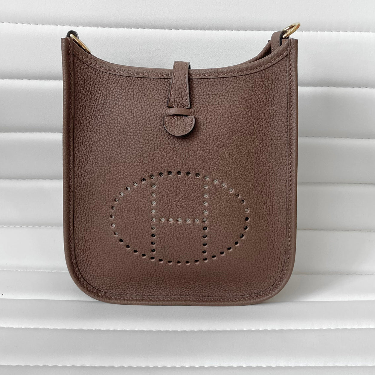 Hermes Evelyne 16cm Cacao Mini Clemence GHW