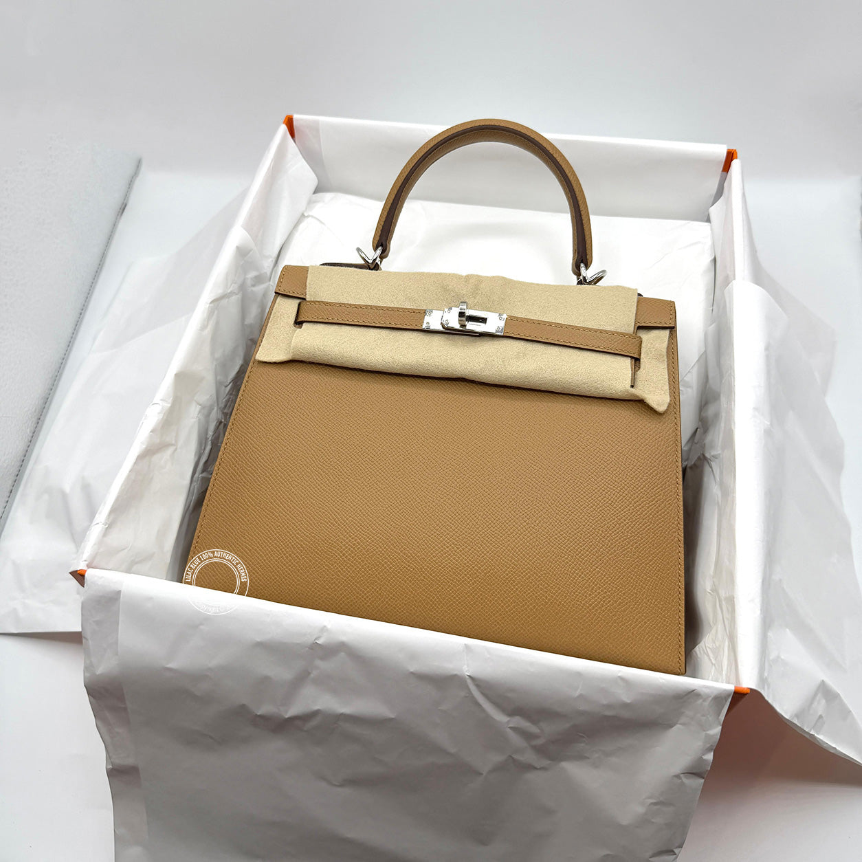 Hermès Kelly 25cm Biscuit Epsom PHW
