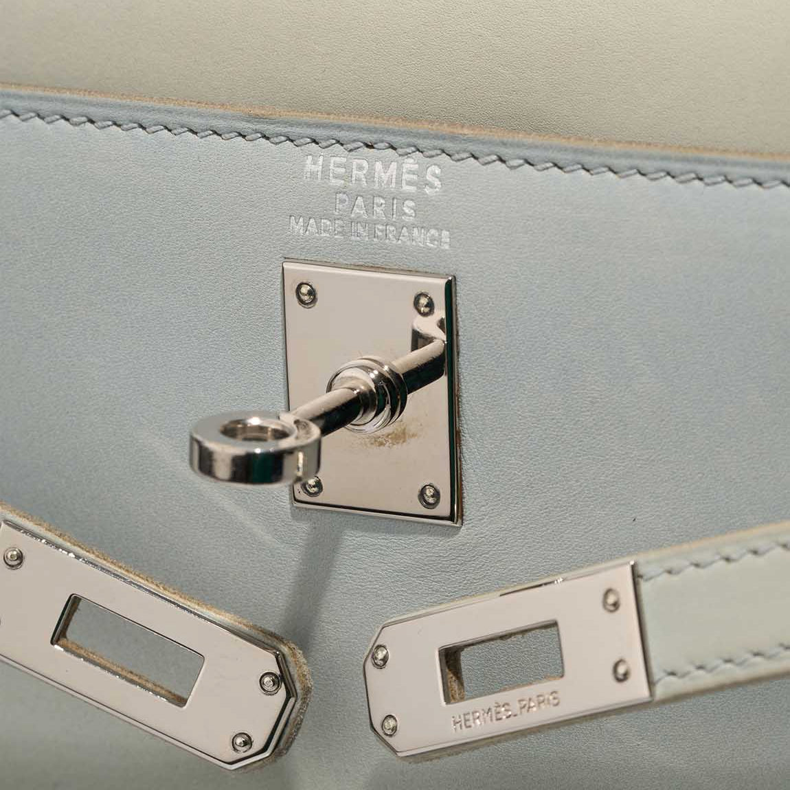 Hermès Kelly 25 Bleu Glacier Box Nepal PHW - Preloved