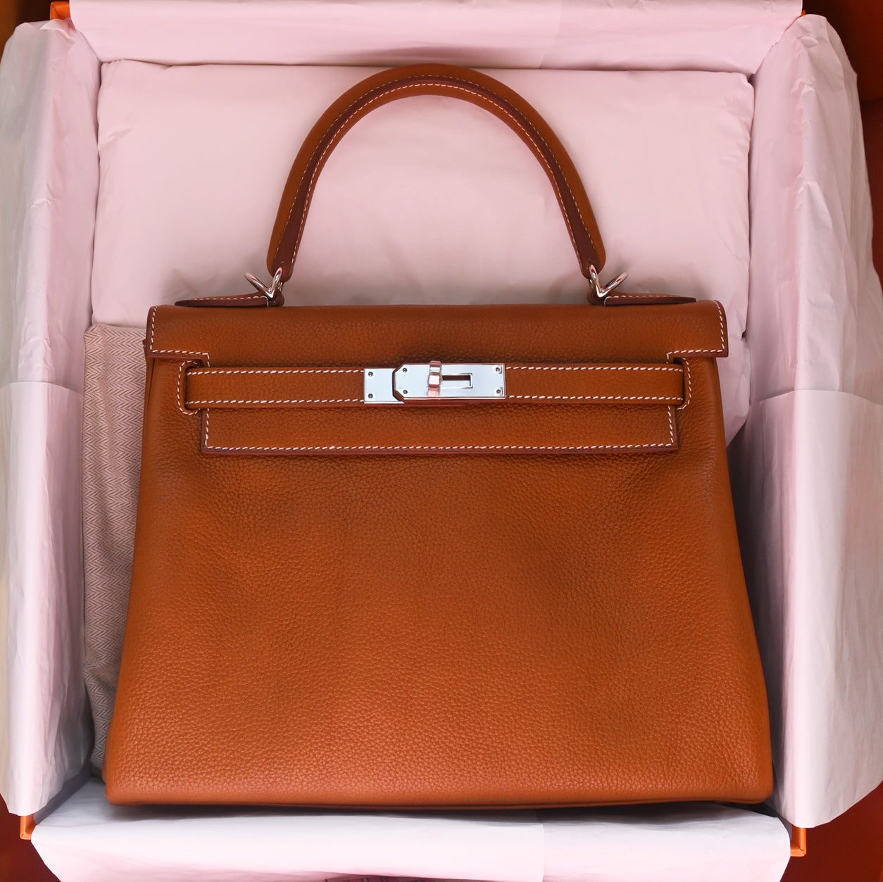 Hermès Kelly 28cm Fauve Barenia PHW