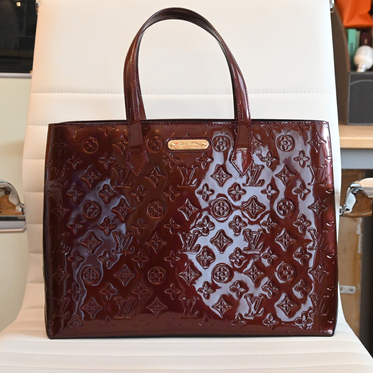 Louis Vuitton Wilshire Tote MM Burgundy Miroir Vernis GHW - Preloved
