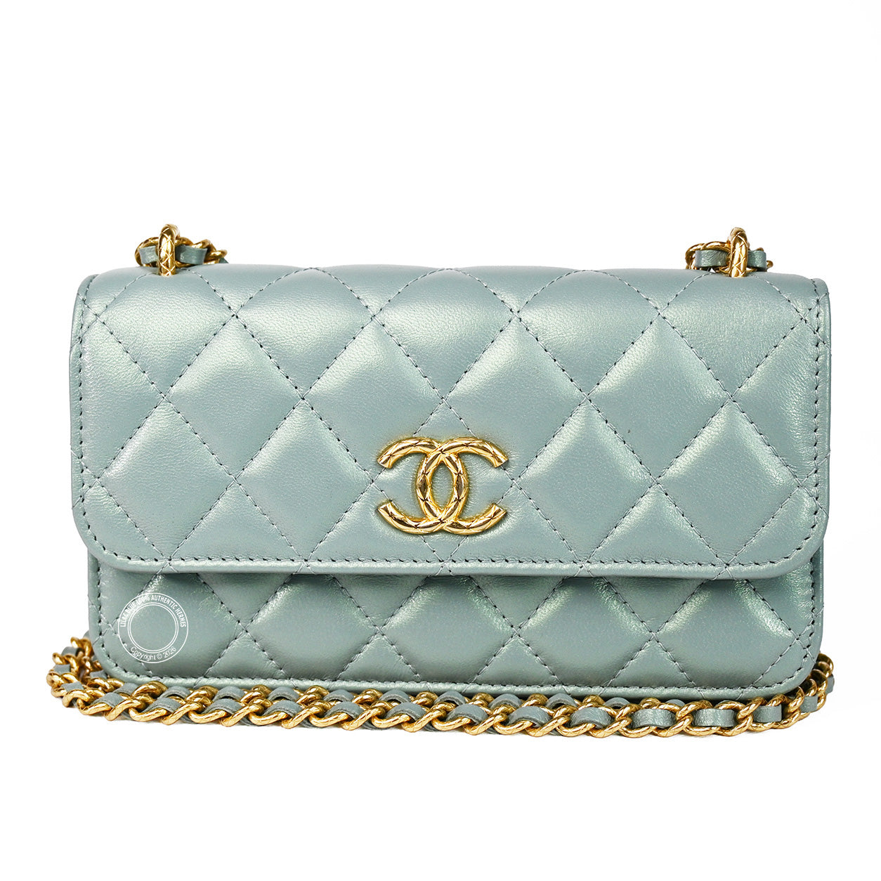 Chanel Crossbody/Phone Holder Iridescent Green Lambskin GHW - Preloved