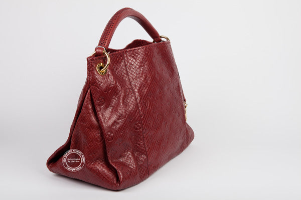 Louis Vuitton Artsy MM Limited Edition in Raspberry Red