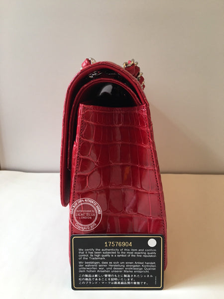 Chanel 2.55 Jumbo in Red. Shiny Alligator - Preloved