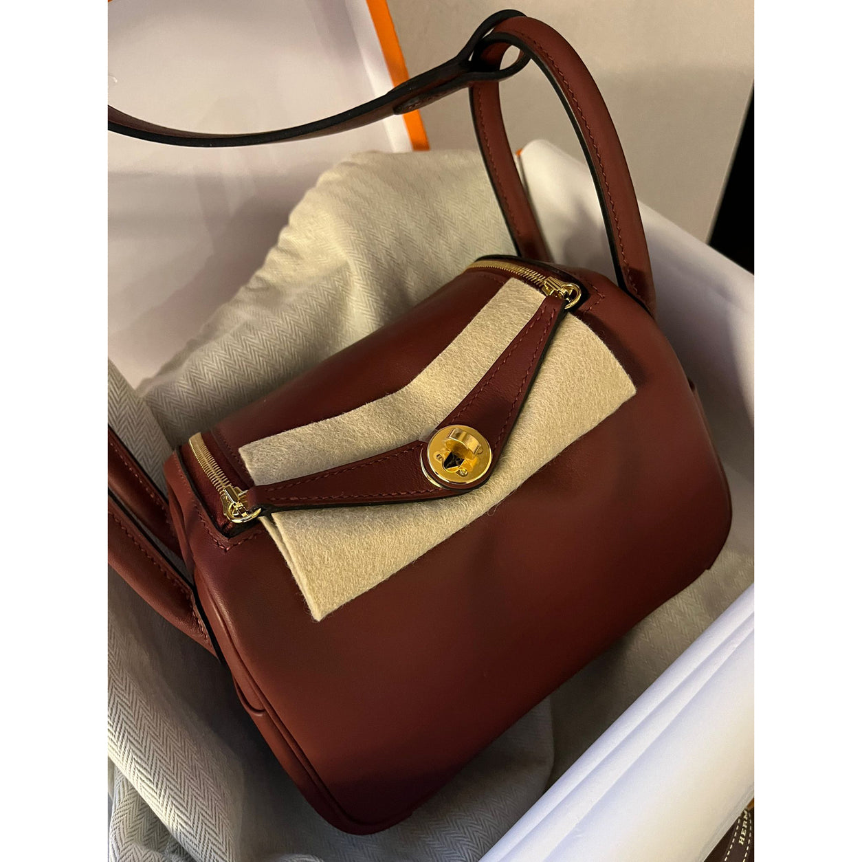 Hermès Lindy 20cm Rouge H Swift GHW