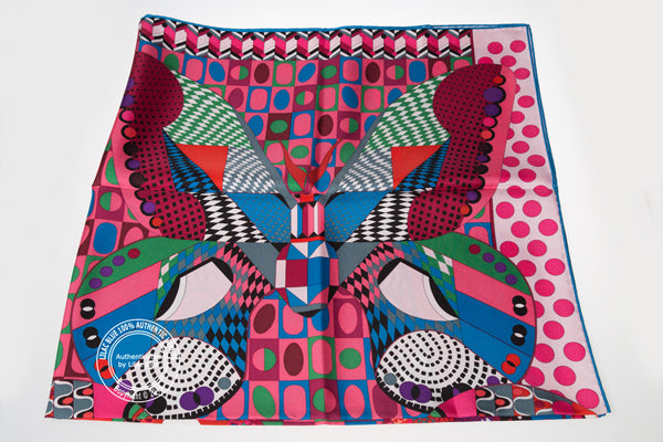 Hermès Scarf Les Ailes de la Soie. Rose.