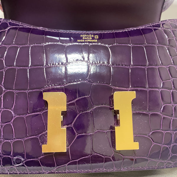 Hermès Constance 18cm Cassis Shiny Alligator GHW