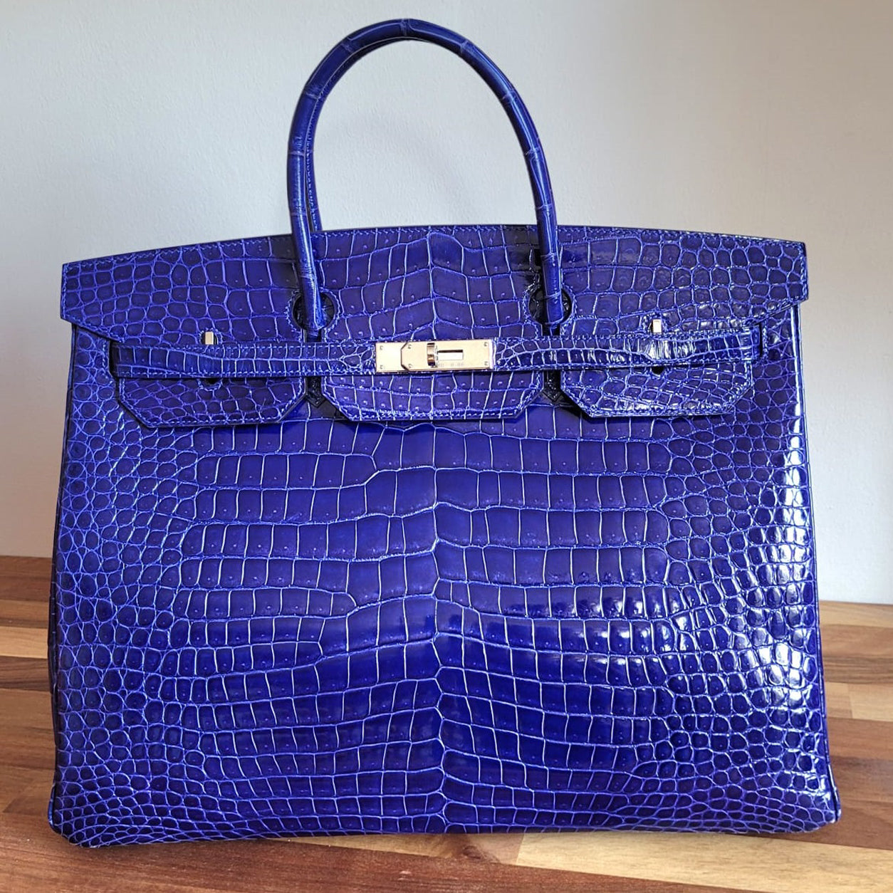 Hermès Birkin 40cm Bleu Electrique Shiny Croc PHW - Preloved
