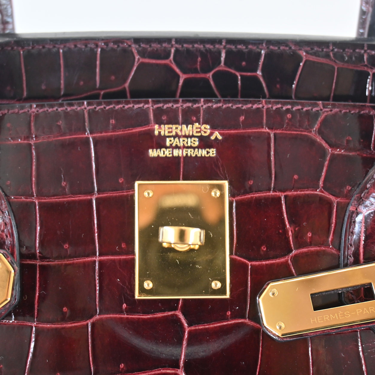Hermès Birkin 40cm Bordeaux  Shiny Croc GHW - Preloved