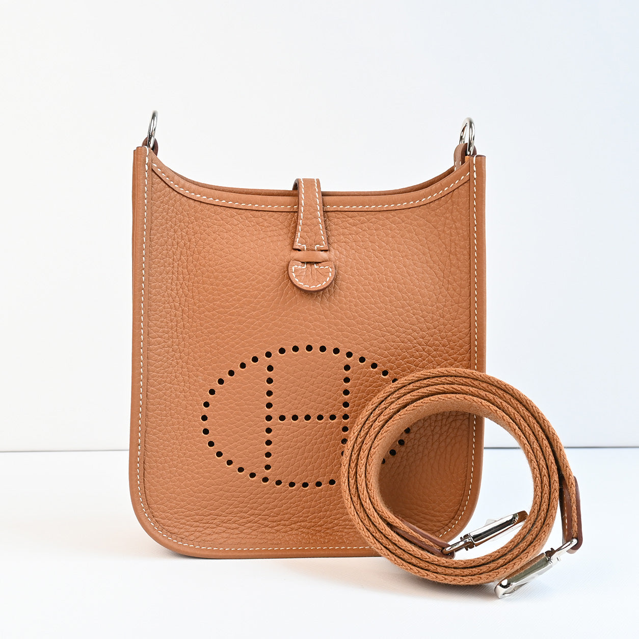 Hermès Evelyne 16cm Gold Clemence PHW