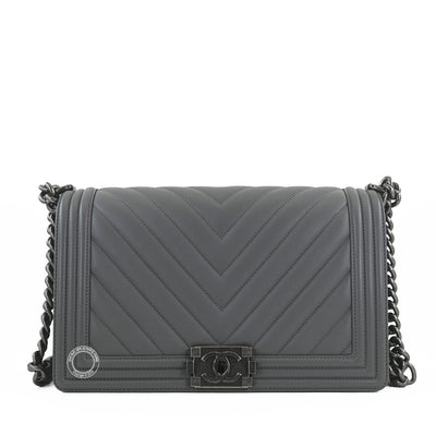 Chanel Boy Bag Grey Chevron Calfskin Ruthenium - Preloved