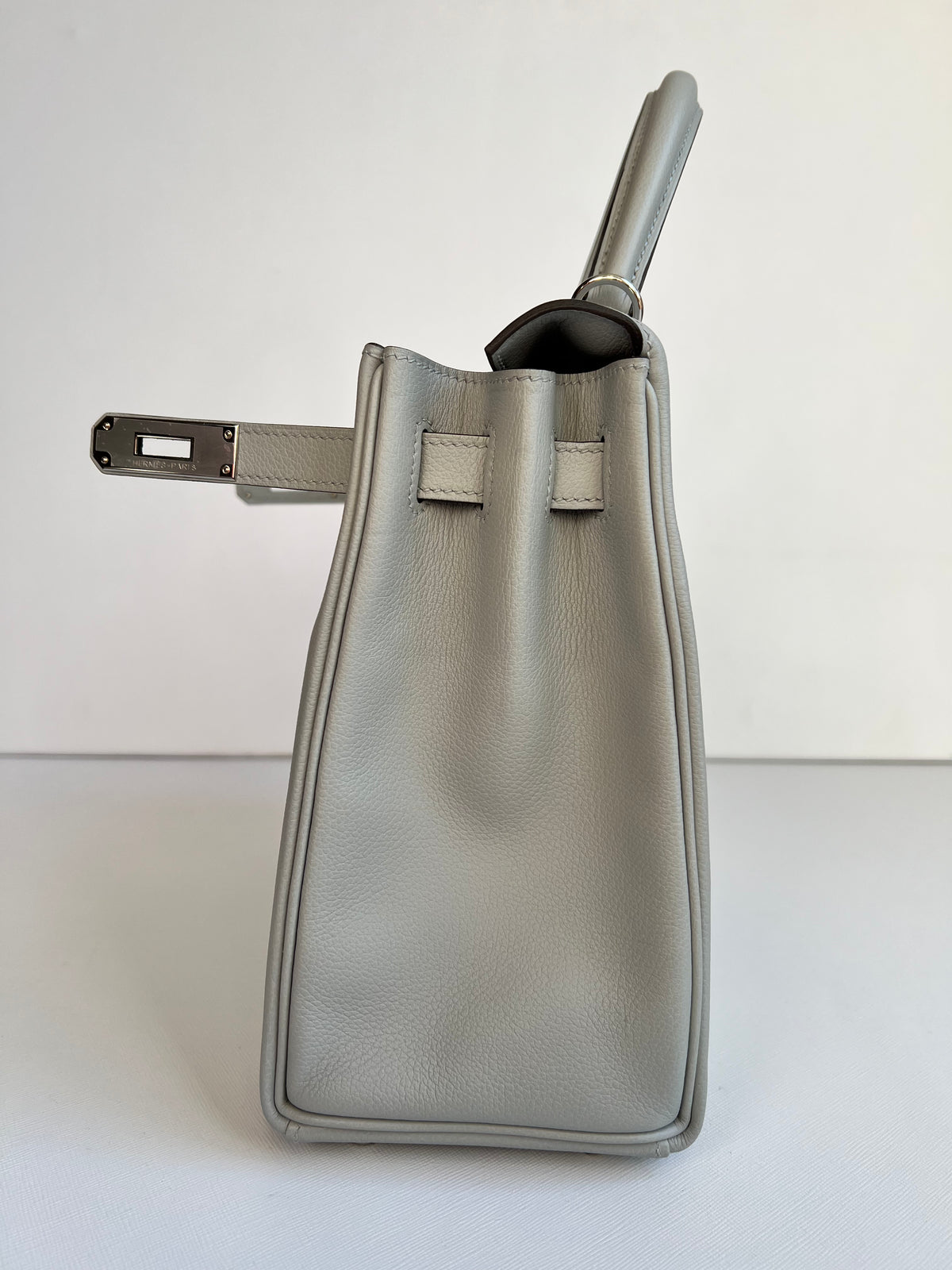Side, with the bag open
