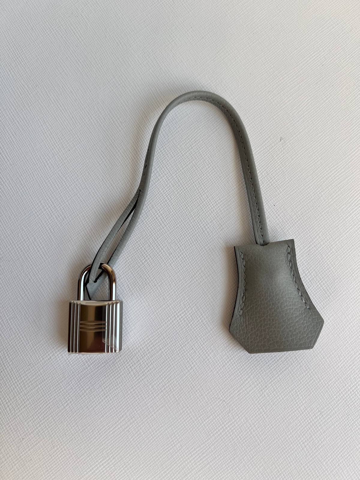 Lock, clochette and tirette