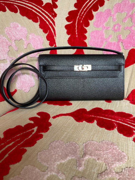 Hermès Kelly Wallet to Go Black Chevre PHW